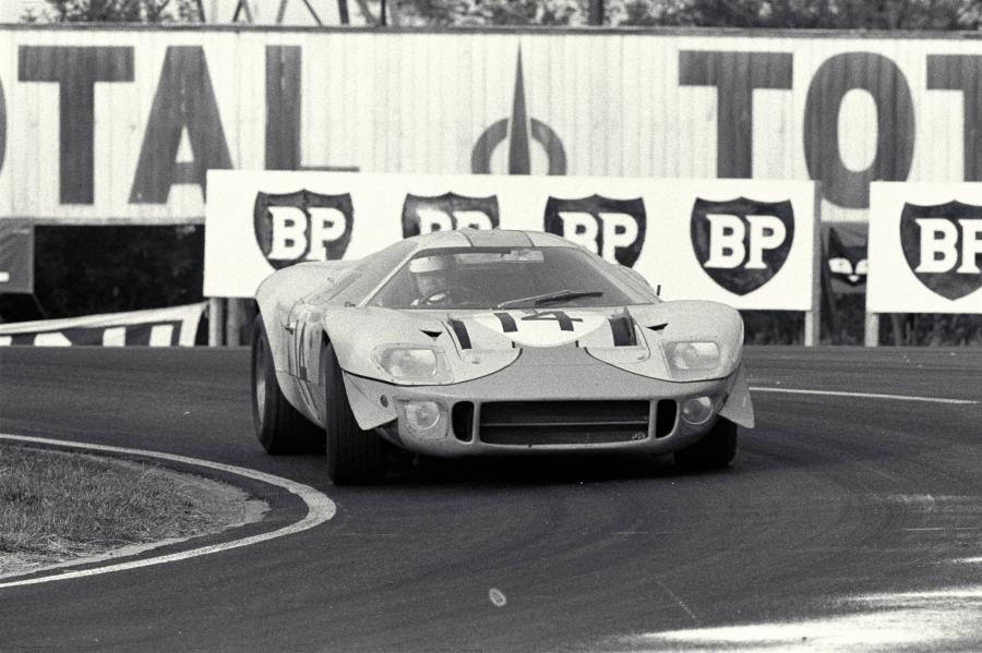  Ford GT40 (Mk I) 1965 года  (фото 20 из 66)